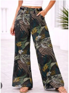 Reitmans Green Brown Leaf Print Wide Leg Pants Medium